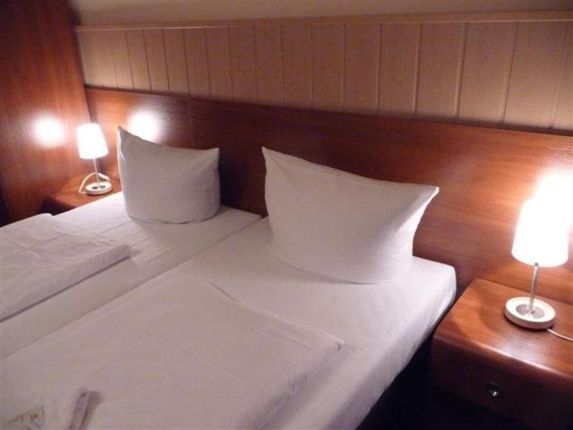 Hotel-Pension Rheingold Am Kurfuerstendamm Berlin Room photo